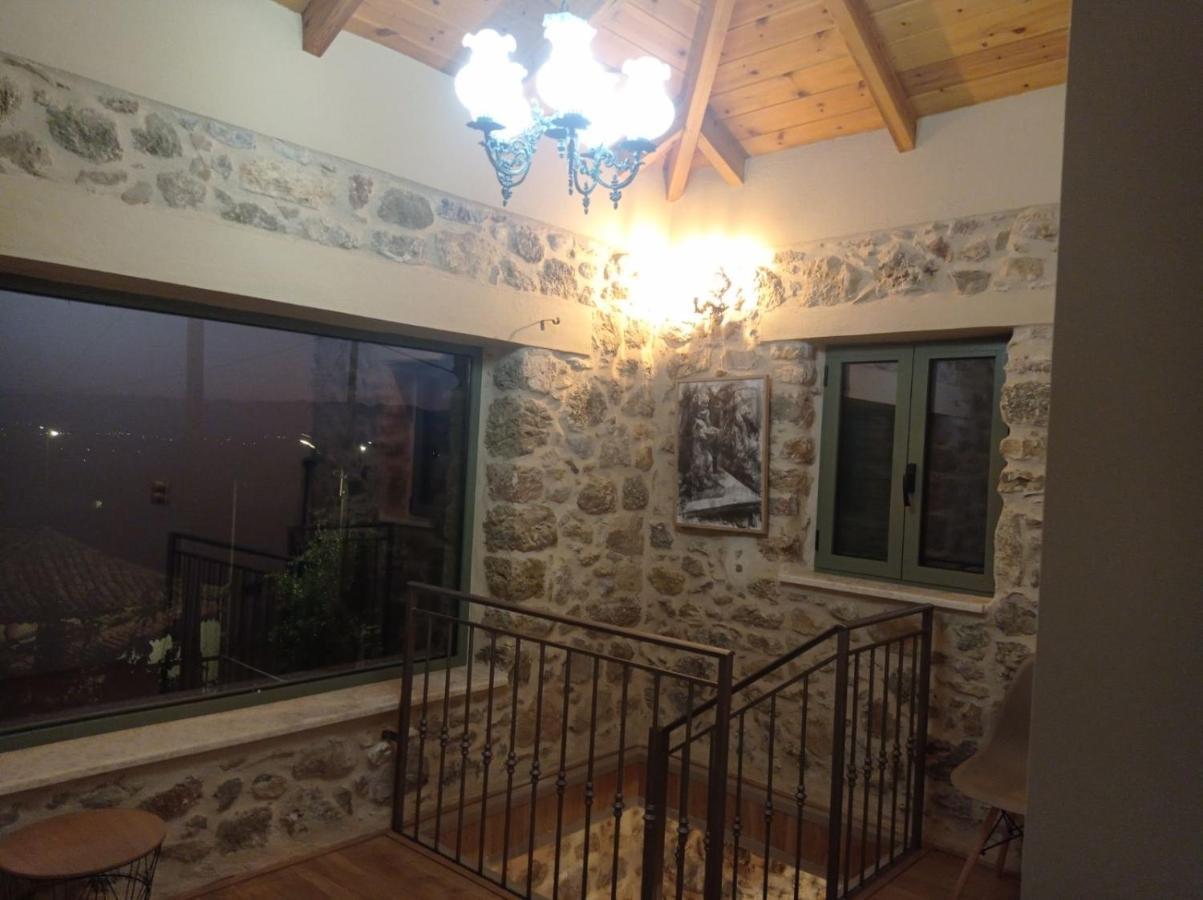 Villa Alonia กาลามาตา ภายนอก รูปภาพ